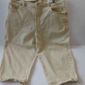 Gloria Vanderbilt skimmers